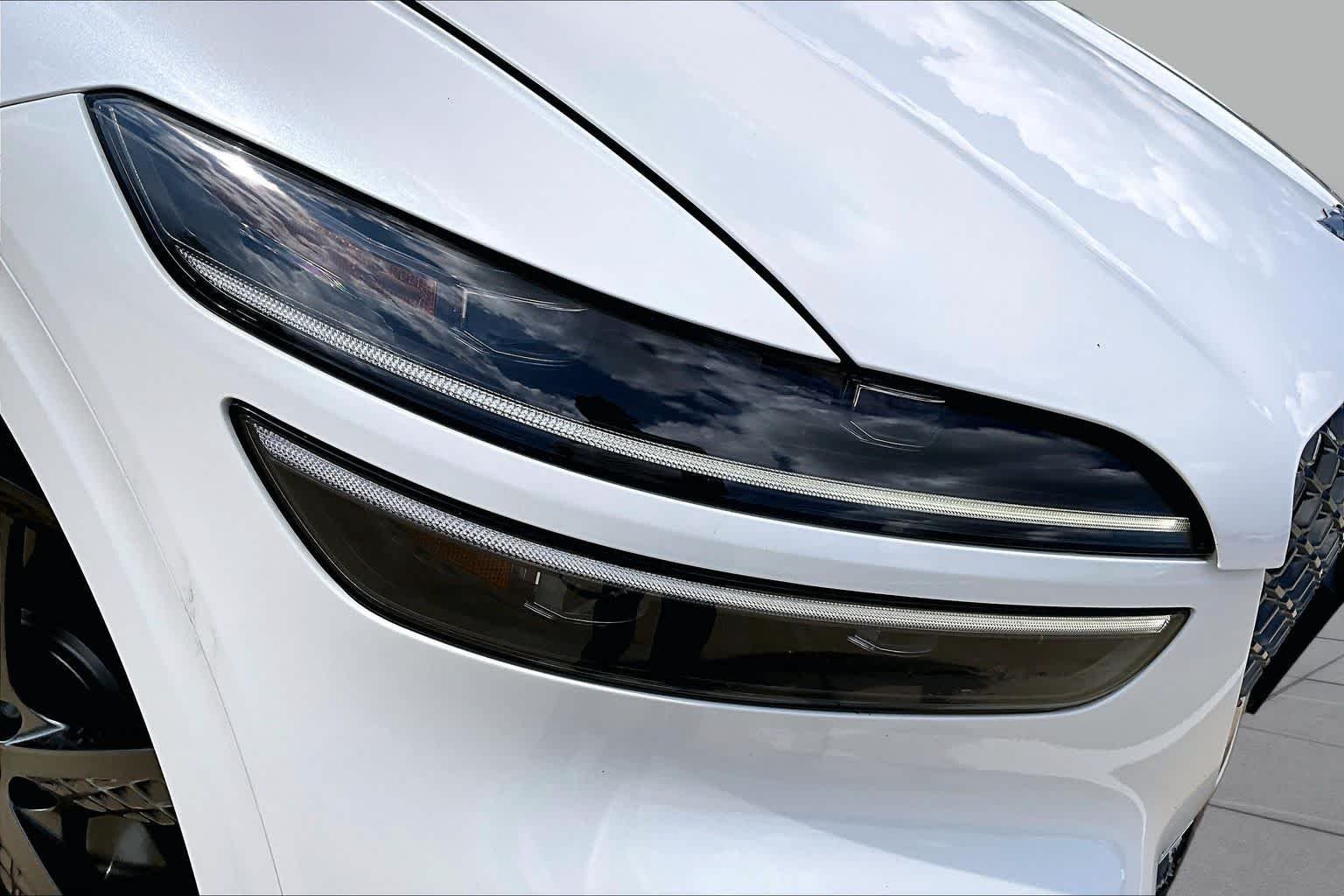 Used 2023 Uyuni White Genesis 2.5T image 28