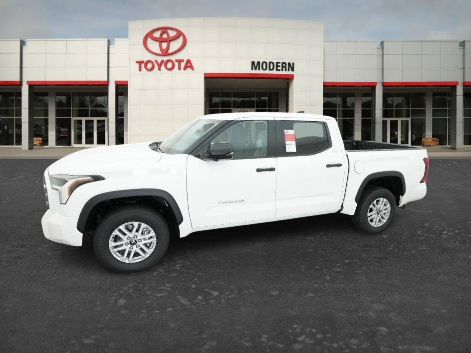 New 2026 Ice Cap Toyota SR5 image 5