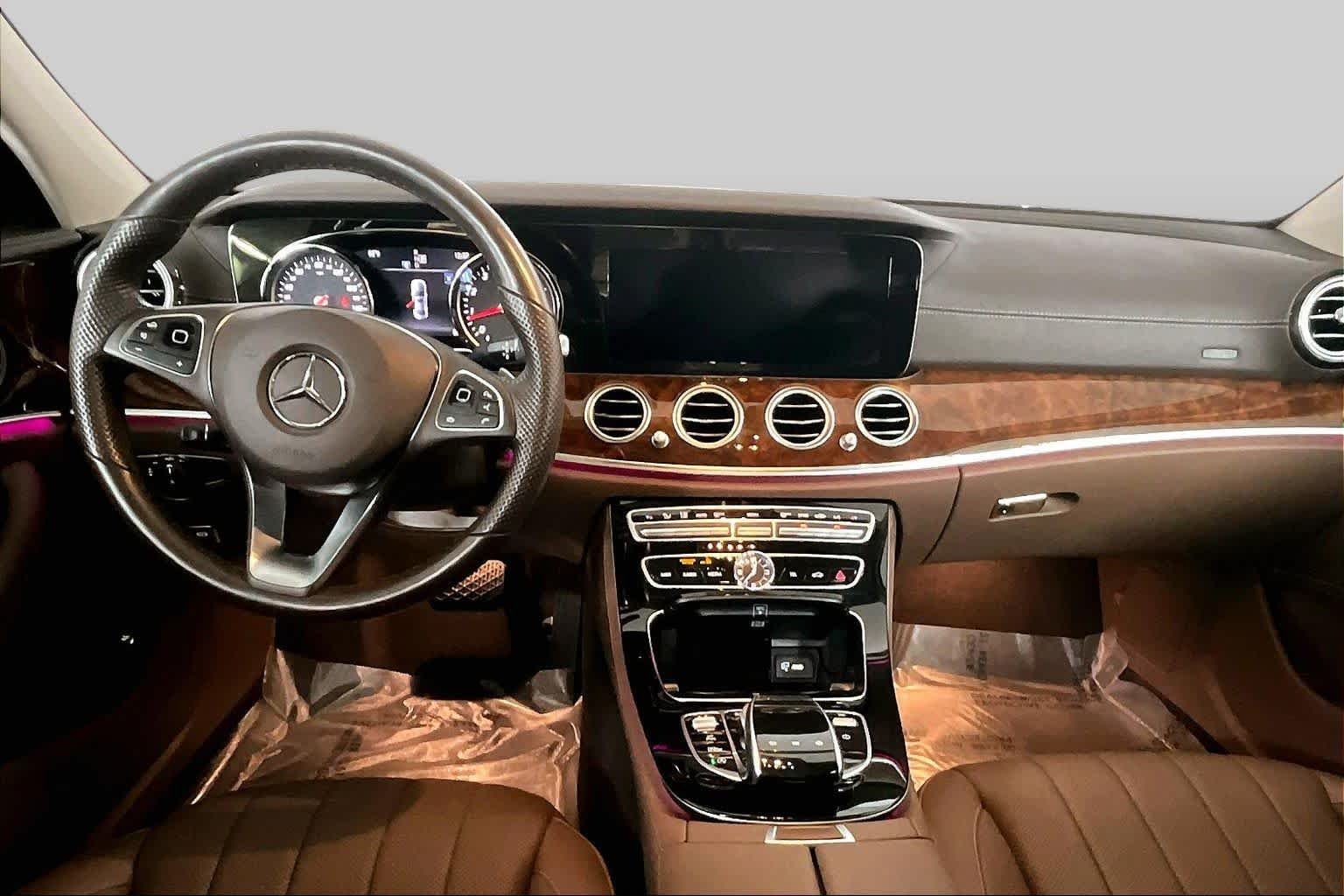 Used 2018 Black Mercedes-Benz E 400 image 16