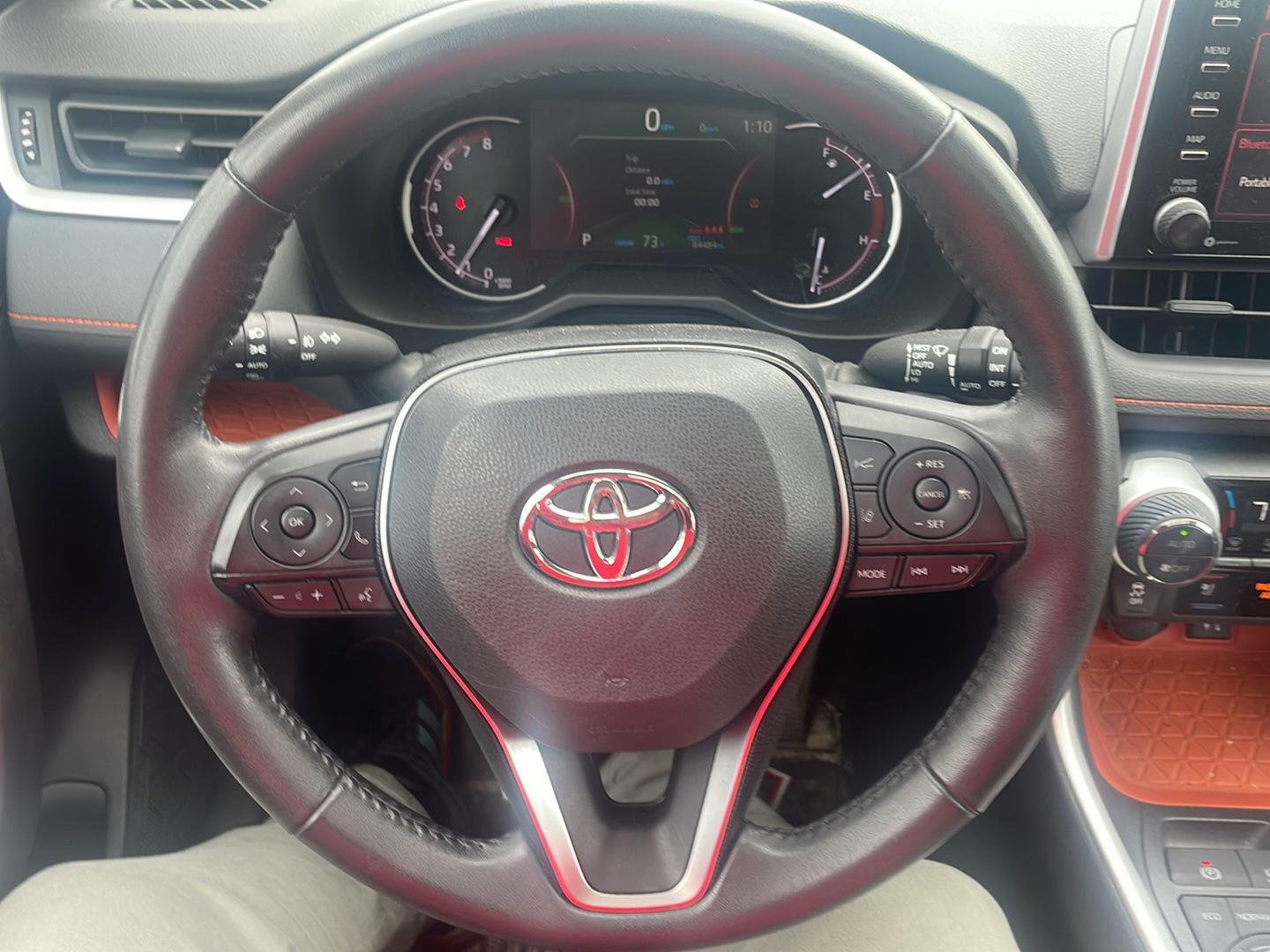 Used 2019 Midnight Black Metallic Toyota Adventure image 7