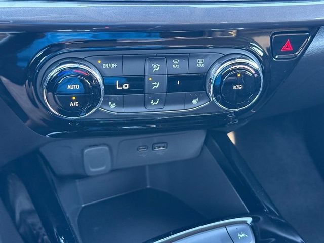 New 2026 Mosaic Black Metallic Chevrolet ACTIV image 13