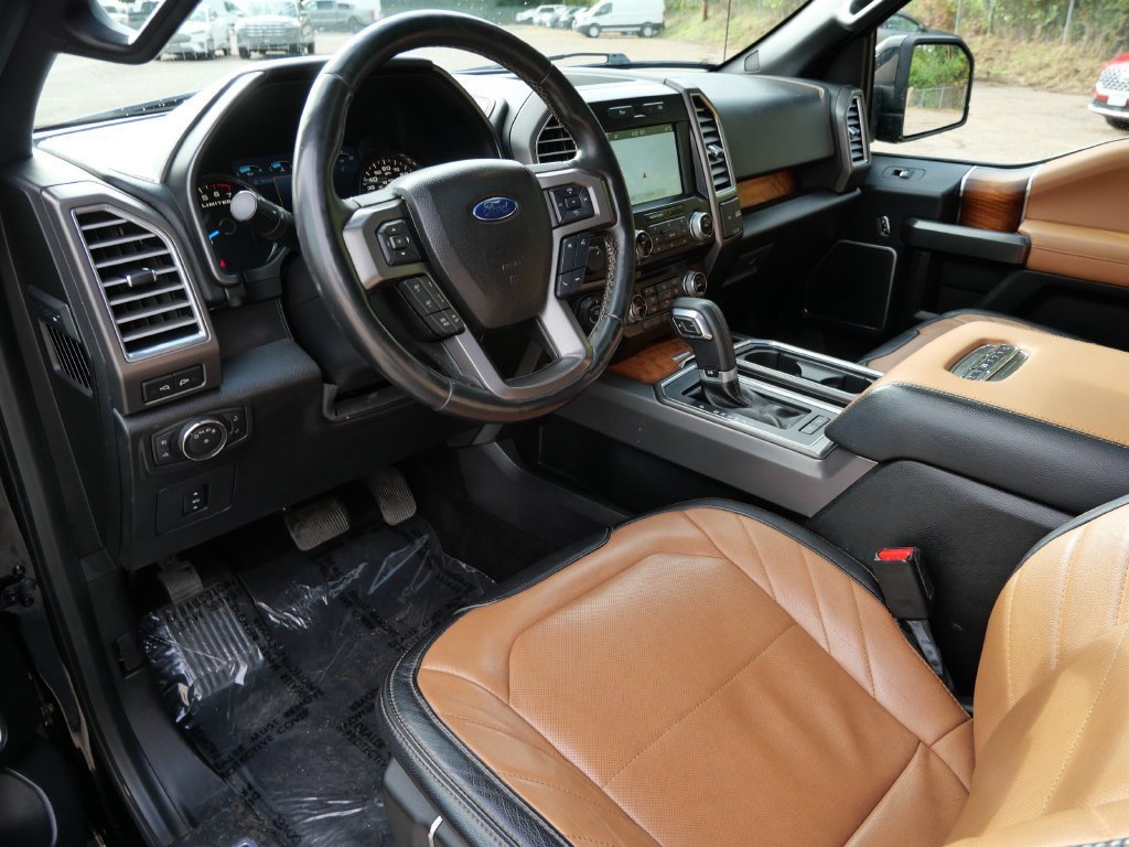 Used 2016 Black Ford Limited image 3