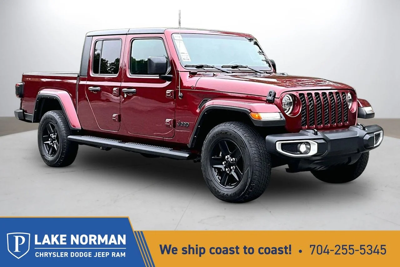2021 Jeep Gladiator Sport S's photo