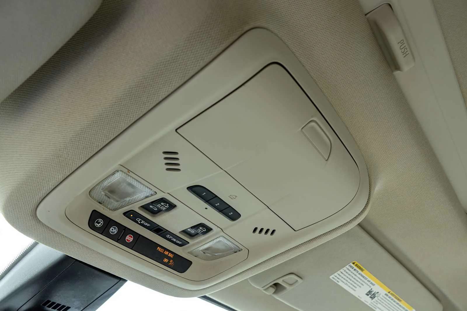 2022 GMC Acadia Denali - Photo 26