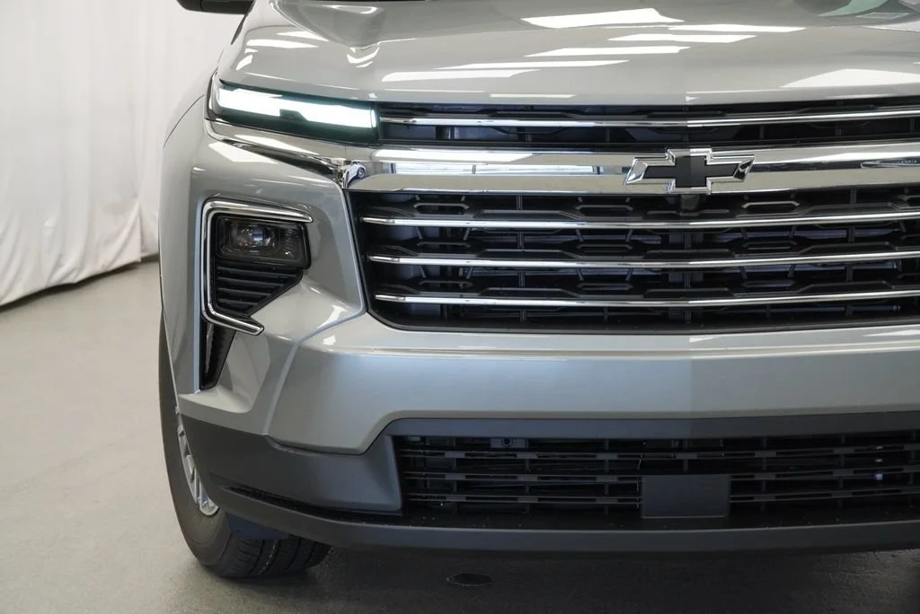 2027 Chevrolet Traverse LT - Photo 32