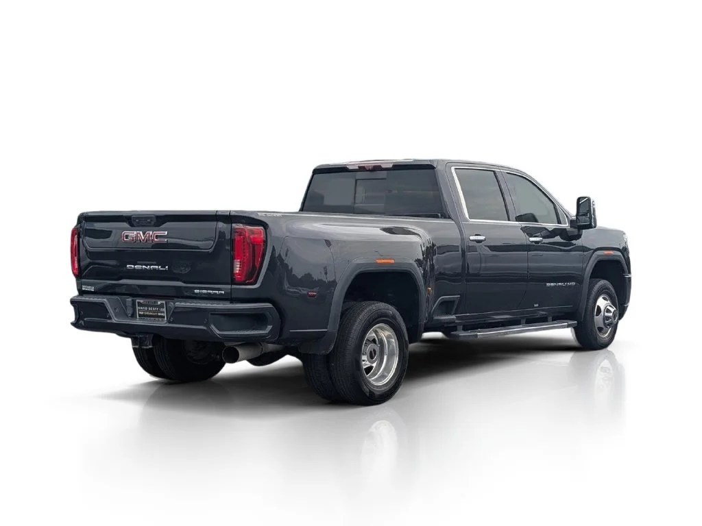 Used 2020 CARBON BLACK METALLIC GMC Denali image 5