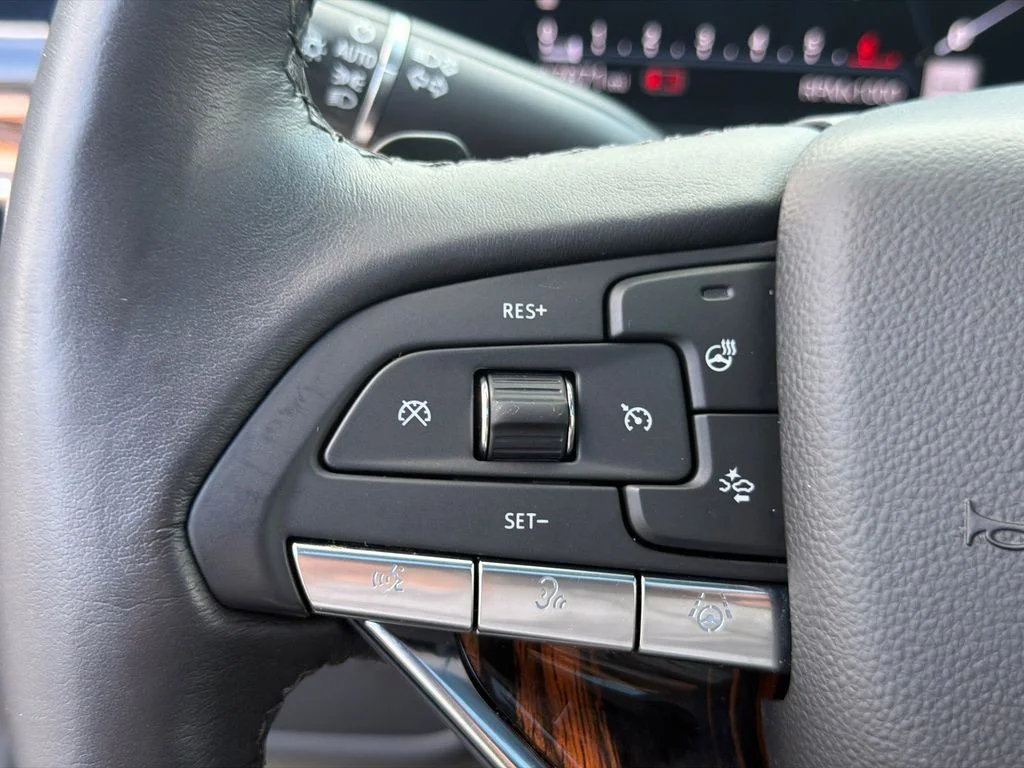 Used 2024 White Cadillac Premium Luxury image 25