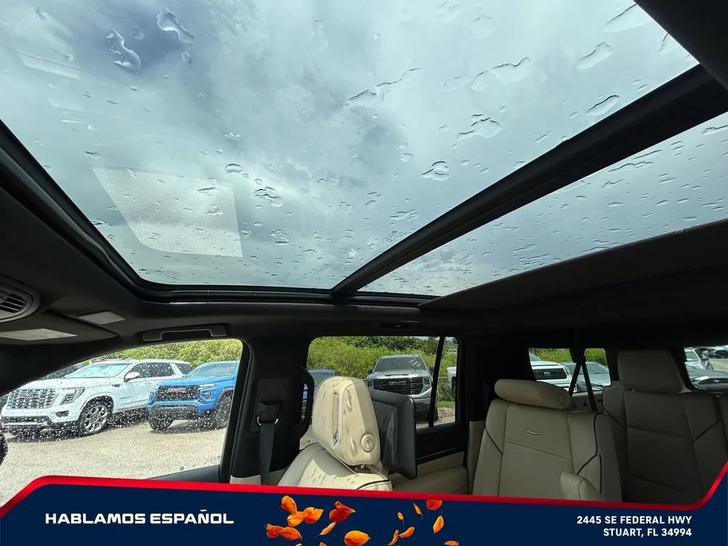 Used 2021 DARK MOON BLUE METALLIC Cadillac Premium Luxury image 36
