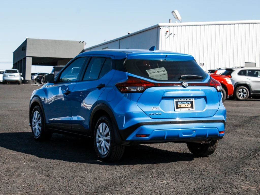 Used 2022 Electric Blue Metallic Nissan S image 7