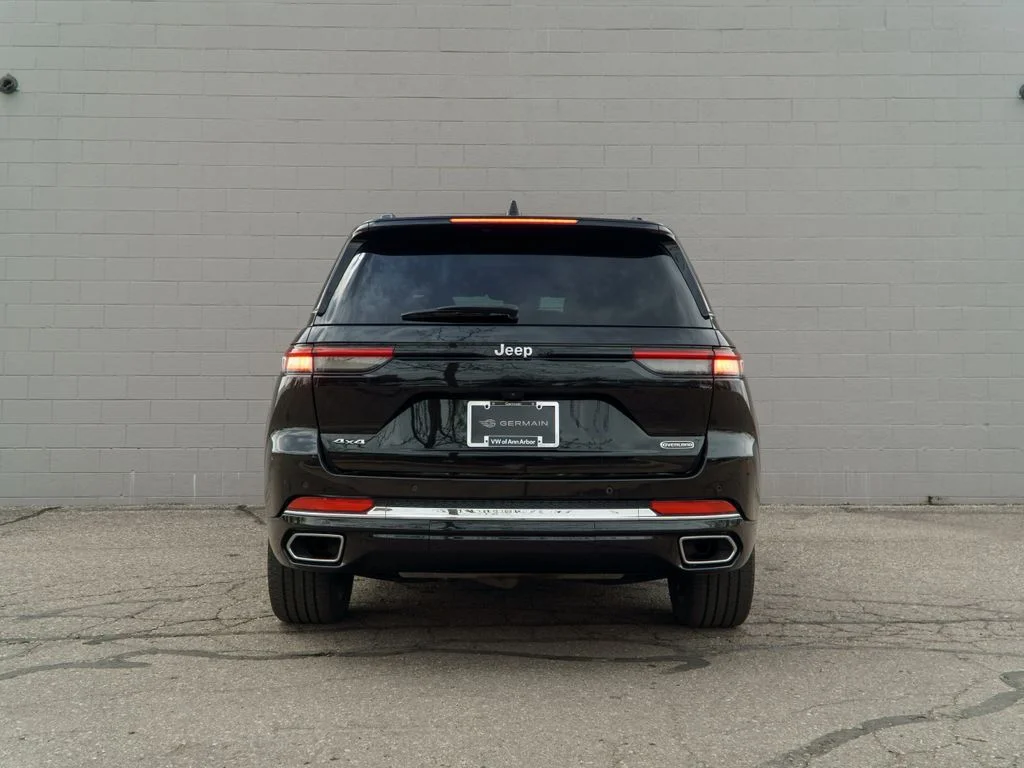 Used 2023 Black Jeep Overland image 6