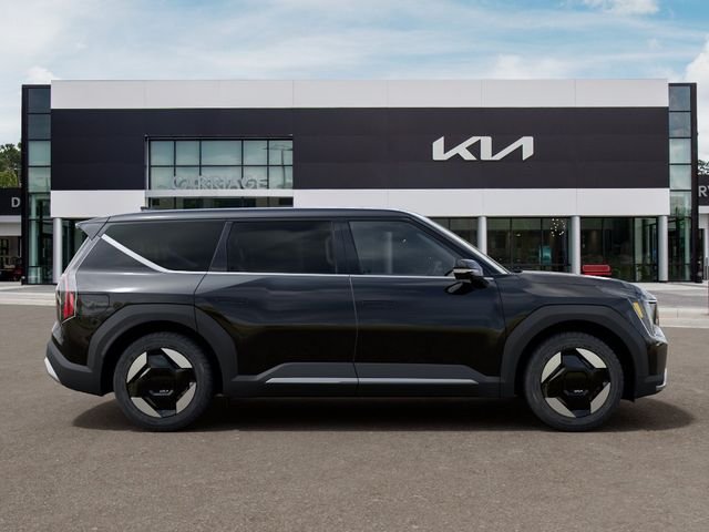 New 2026 Ebony Black Kia Light Long Range RWD image 7