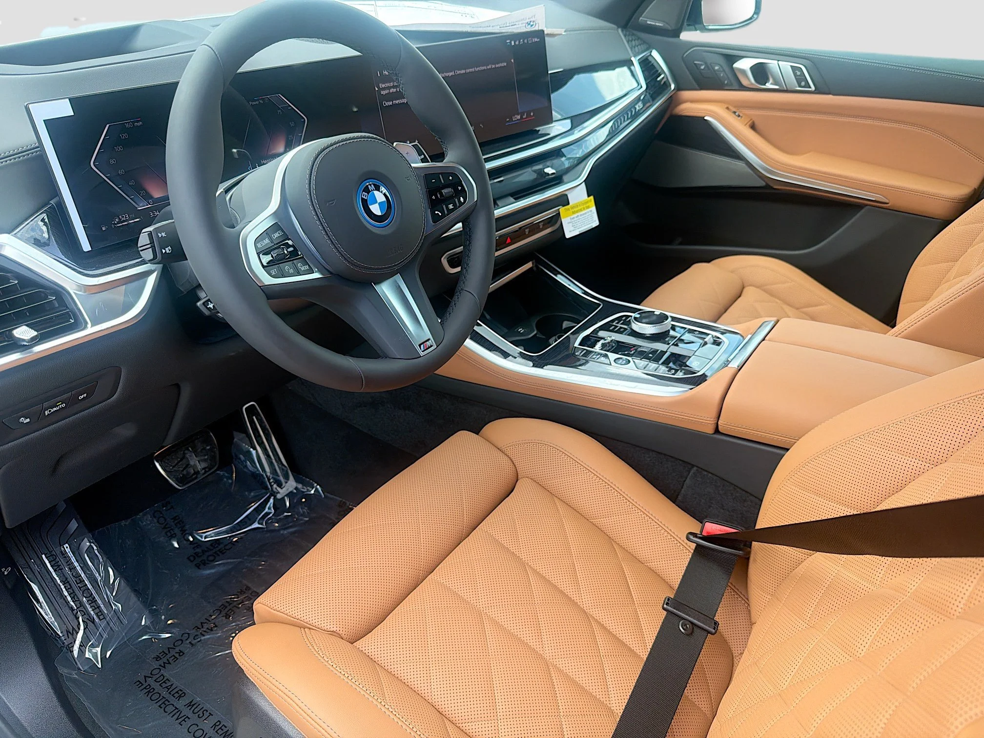 New 2026 Mineral White Metallic BMW xDrive50e image 26