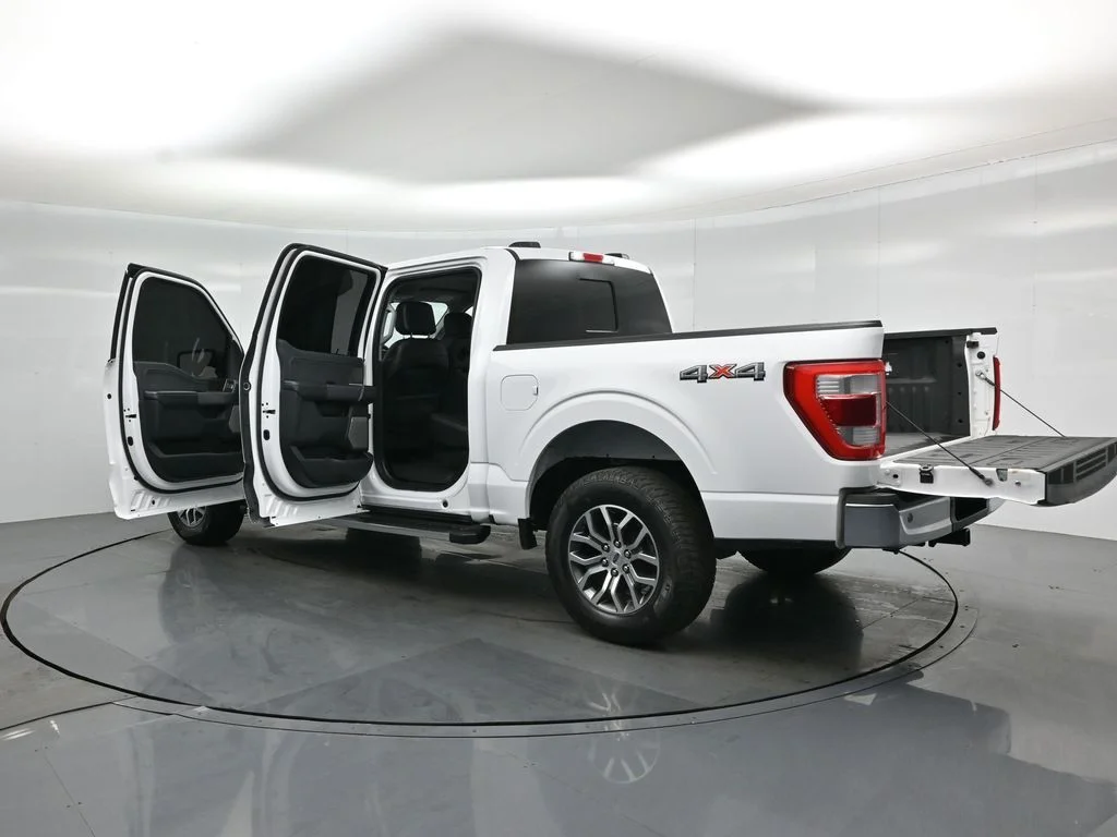 Certified Used 2022 White Ford Lariat image 33