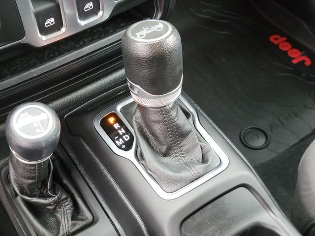 Used 2020 Black Jeep Sport S image 21