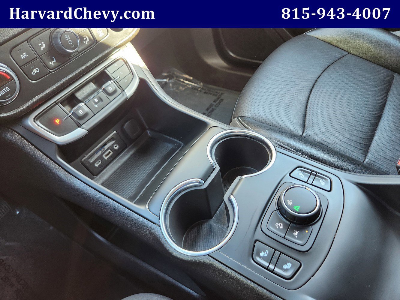 2024 GMC Terrain SLT - Photo 11