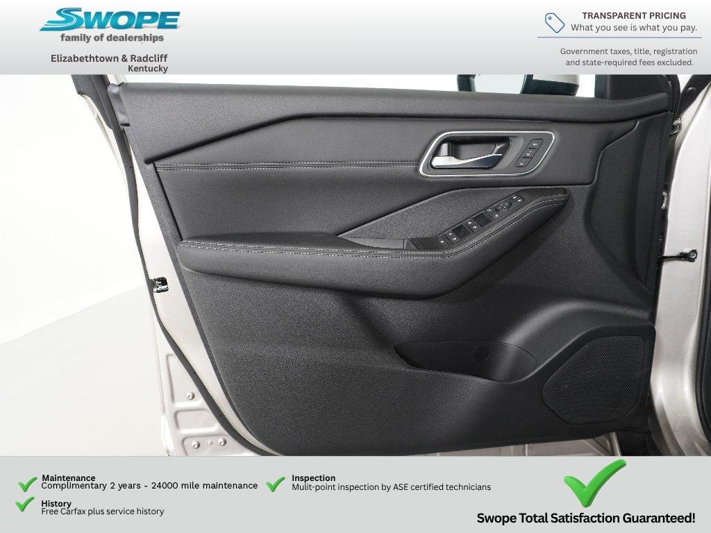 New 2026 Champagne Silver Metallic Nissan Platinum image 14