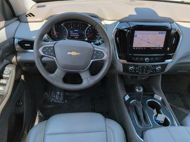 Used 2020 White Chevrolet 3LT image 16
