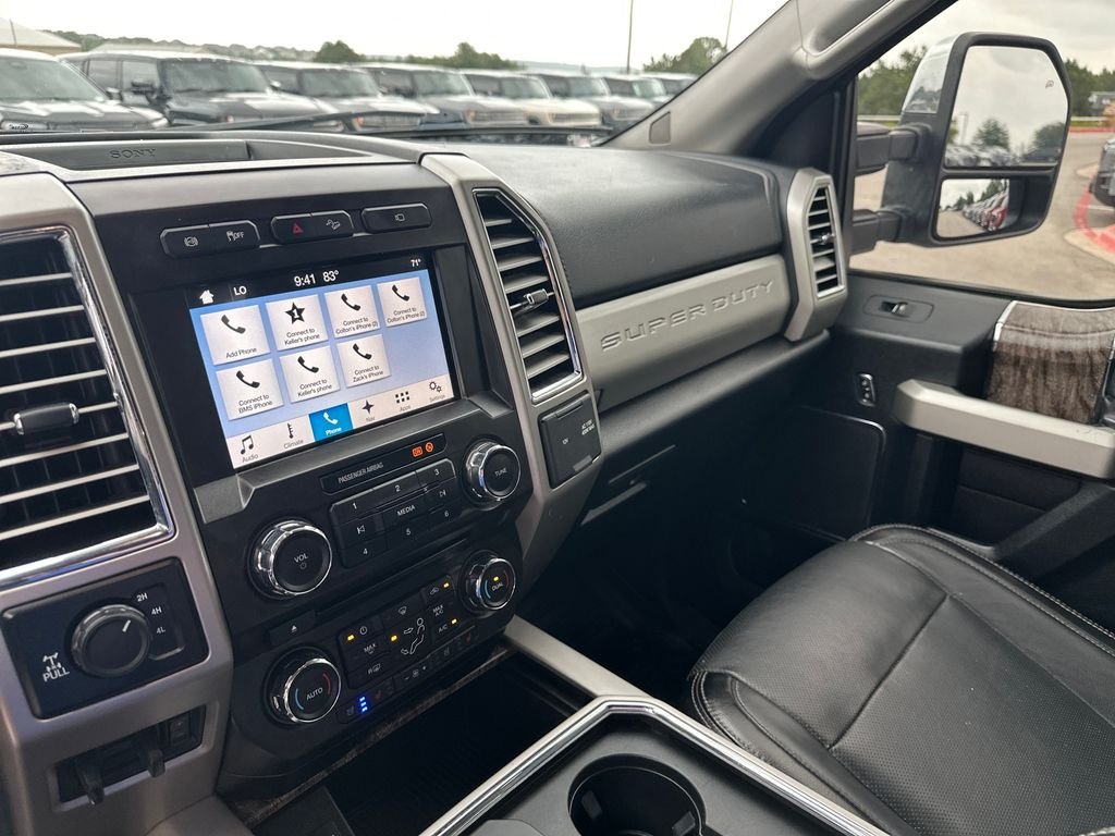 Used 2017 White Ford Lariat image 24