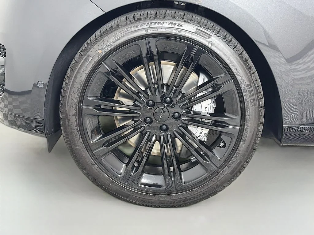 New 2026 Carpathian Grey Land Rover SE LWB 7-Seats / V8 image 33