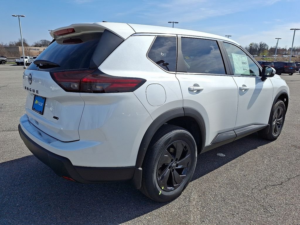 New 2026 Everest White Pearl TriCoat Nissan SV image 4