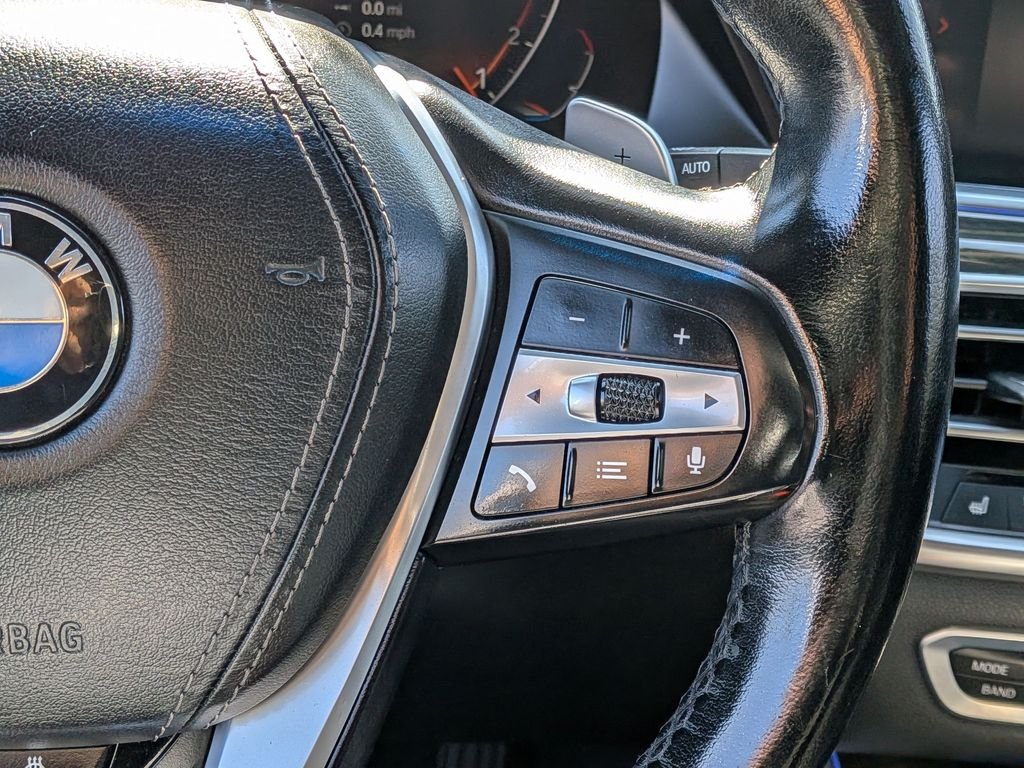 Used 2019 White BMW xDrive40i image 35