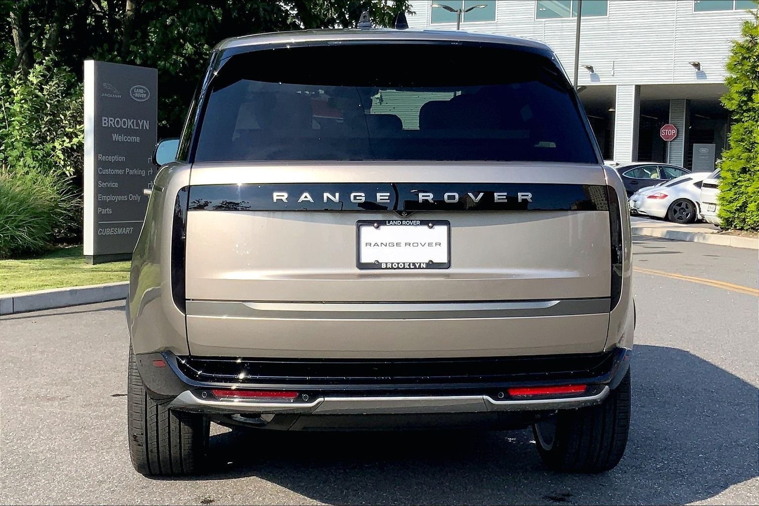 New 2026 Batumi Gold Land Rover SE image 4