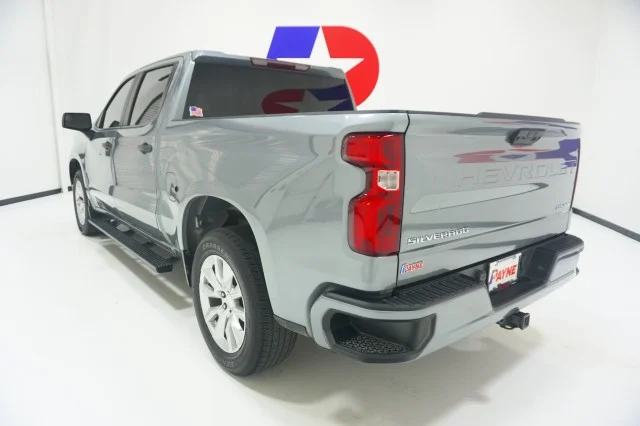 Used 2024 Slate Gray Metallic Chevrolet Custom image 10