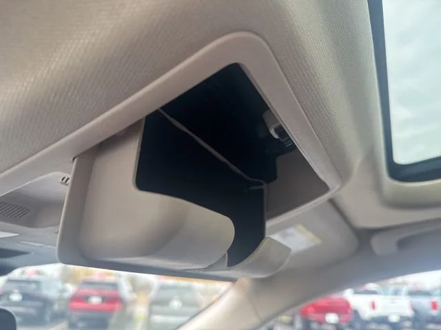Used 2020 White Ford SEL image 38