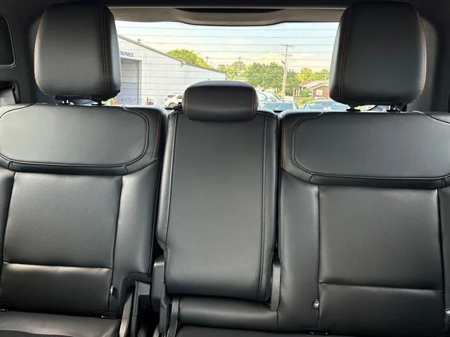 New 2026 Agate Black Metallic Ford Tremor® image 35