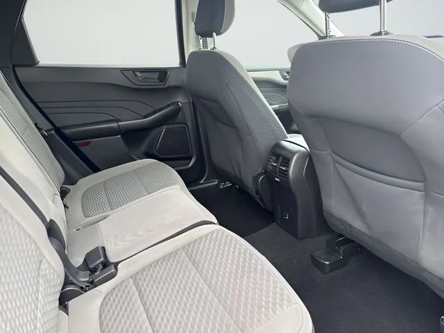 Used 2022 Blue Ford SE image 23