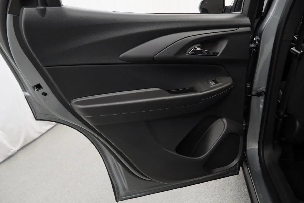 New 2026 Sterling Gray Metallic Chevrolet LT image 32