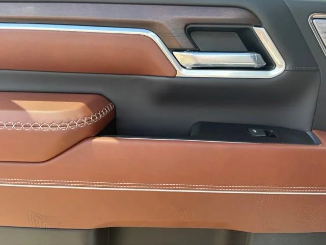 New 2026 Glacier White Tricoat GMC Denali Ultimate image 17