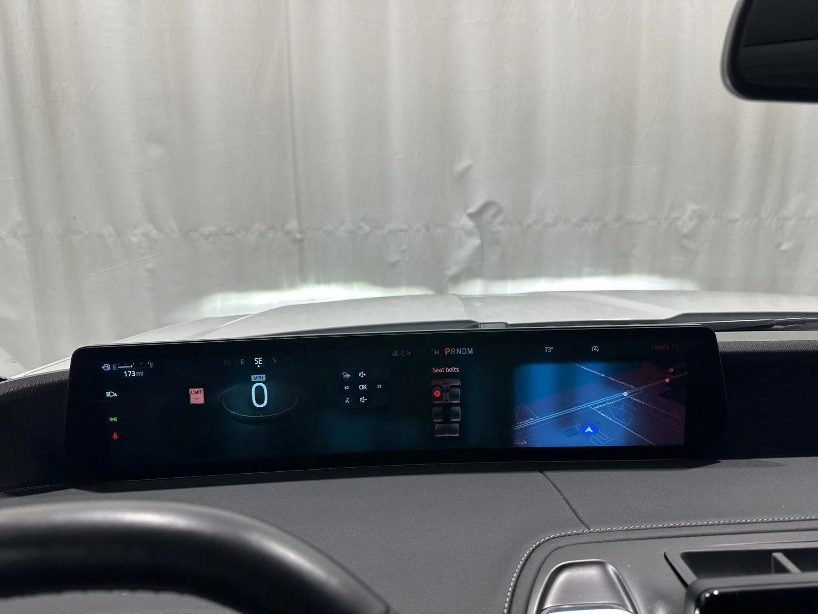 Used 2025 Oxford White Ford Platinum image 12