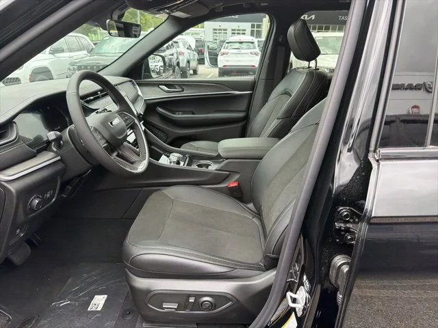New 2026 Black Jeep Altitude image 12