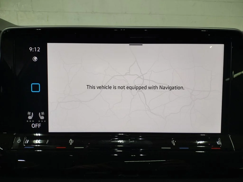 New 2026 White Volkswagen SE w/Technology image 32