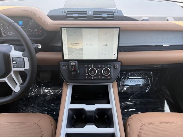 New 2026 Woolstone Green Land Rover S image 15