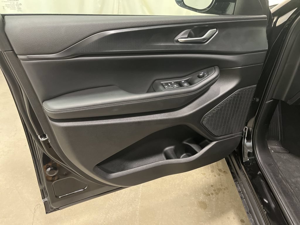 2025 Jeep Grand Cherokee L Altitude - Photo 8