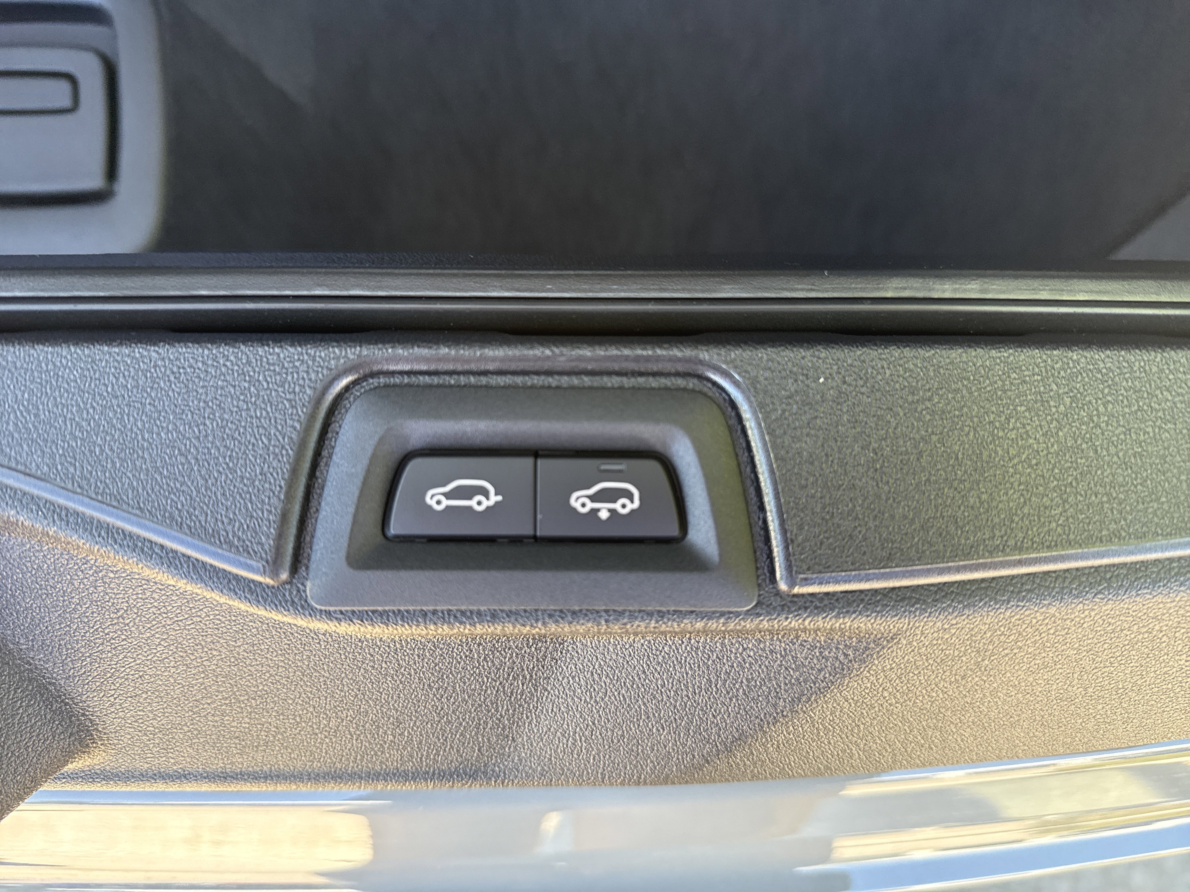 New 2026 0C4P Brooklyn Grey Metallic BMW M60i image 15