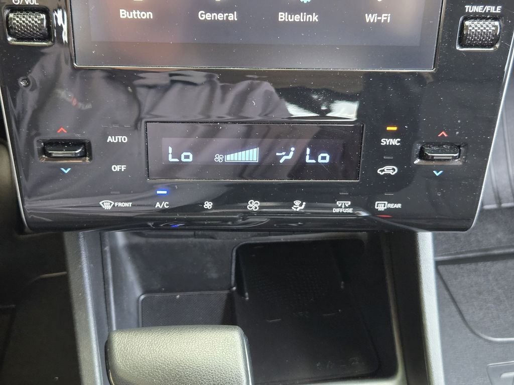 Used 2024 Silver Hyundai SEL image 13