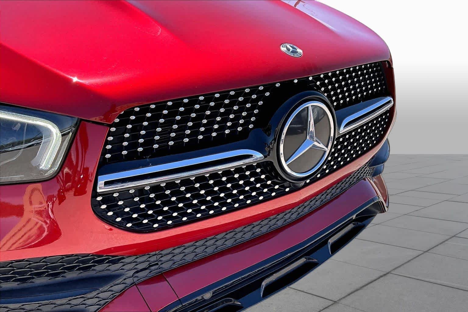 Used 2022 MANUFAKTUR Cardinal Red Metallic Mercedes-Benz GLE 350 image 29