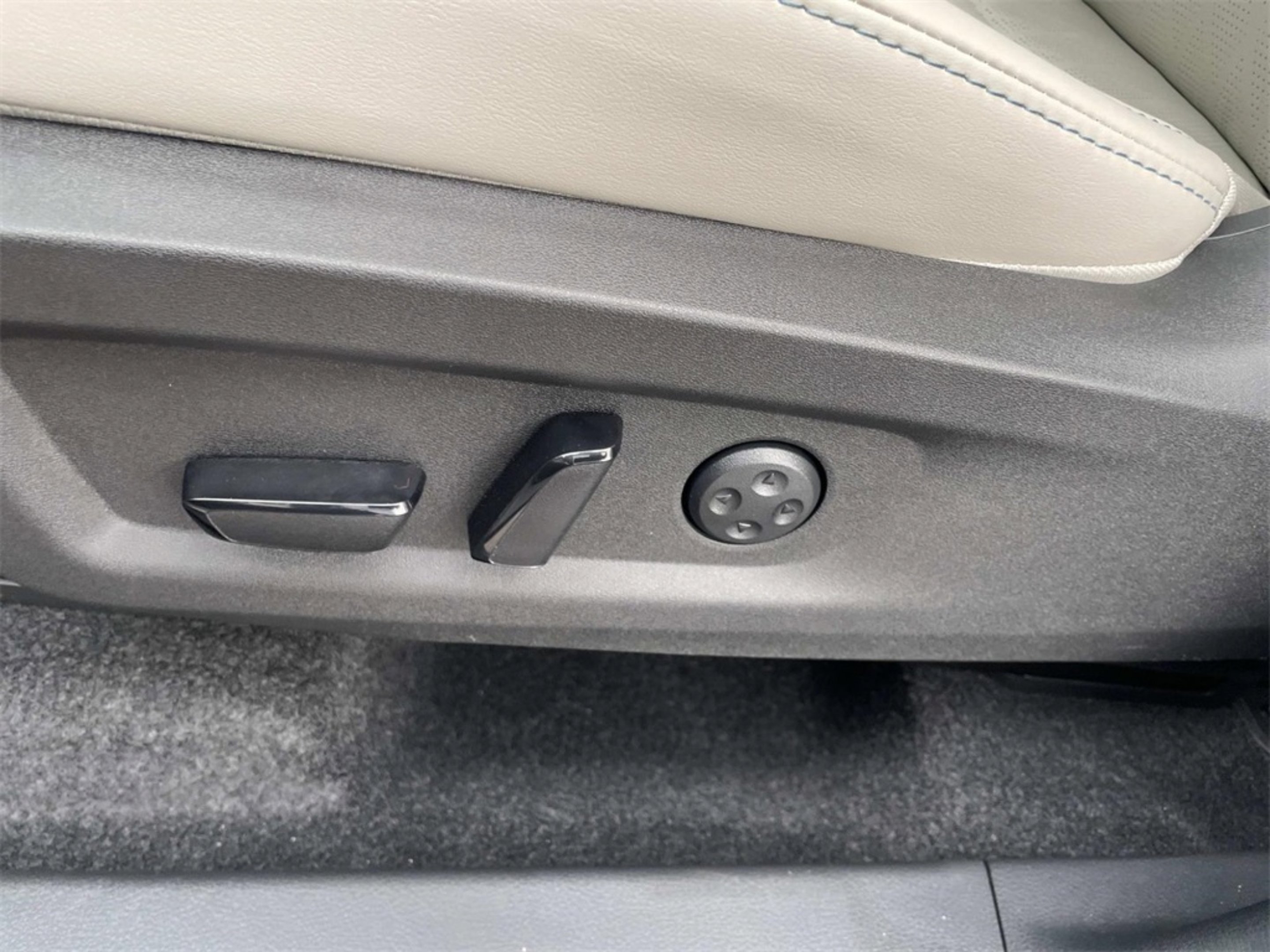 2026 Nissan Murano Platinum - Photo 13