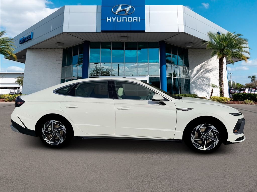 New 2026 White Hyundai SEL Sport image 29