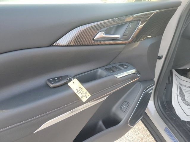 2027 Chevrolet Traverse Z71 - Photo 14