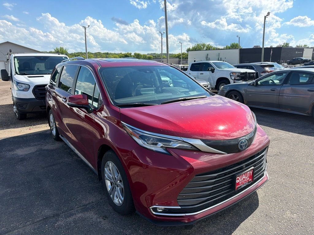 Used 2023 Toyota Sienna Platinum with VIN 5TDESKFC2PS095567 for sale in Fergus Falls, Minnesota