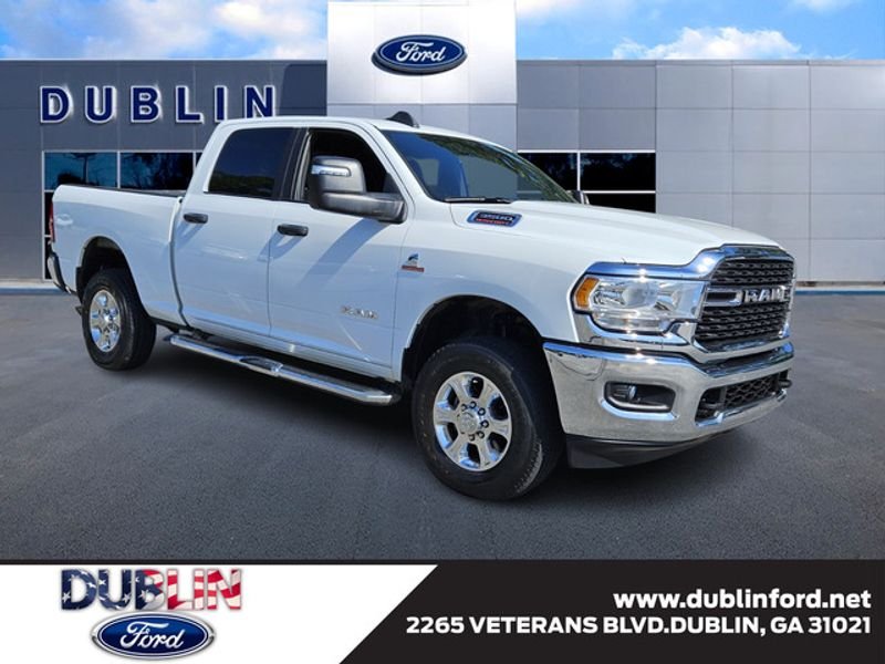 2023 RAM 3500 Big Horn 4X4 Crew Cab SWB's photo