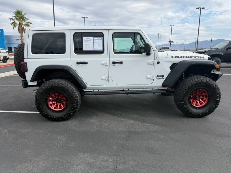 Used 2019 Bright White Clea Jeep Rubicon image 2