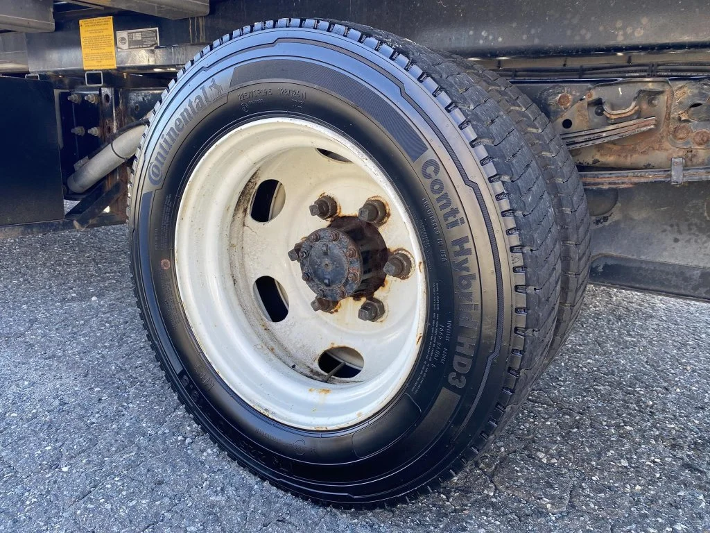 Used 2019  Isuzu Rollback image 62