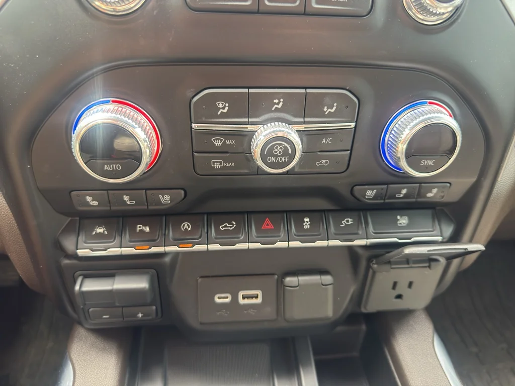 Used 2021 Pacific Blue Metallic GMC SLT image 26
