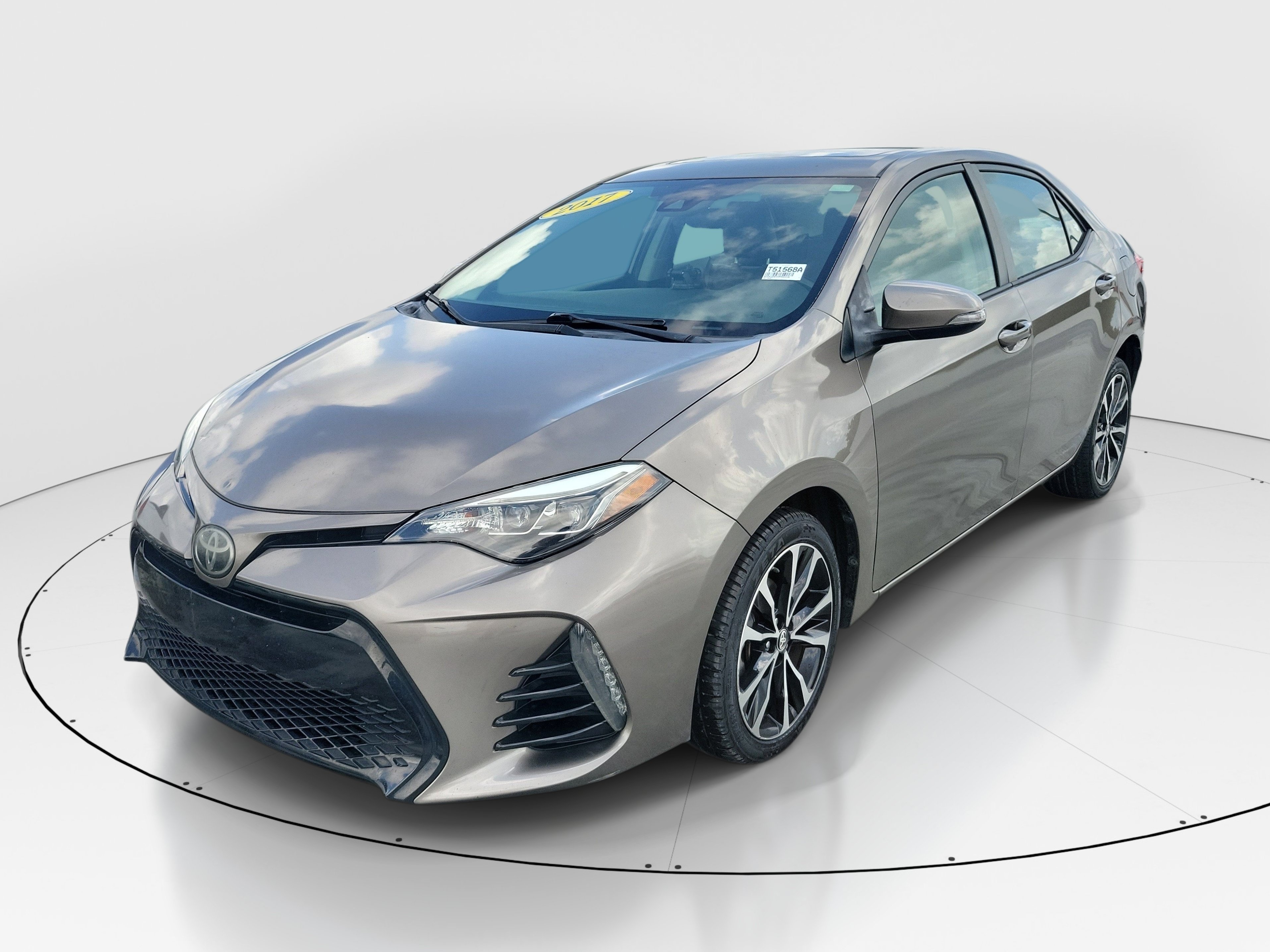 Used 2017 Gray Toyota L image 3