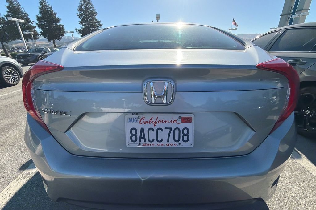 Used 2017 Lunar Silver Metallic Honda LX image 5